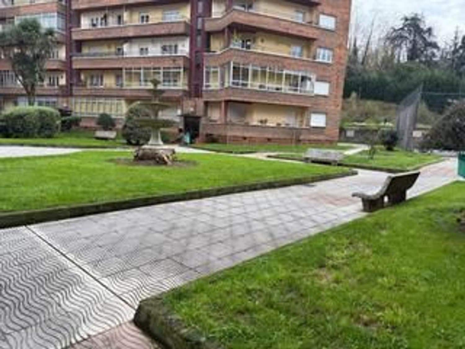 3 sypialnia Apartament na sprzedaż w Oviedo z garażem - 139 900 € (Ref: 9658177)