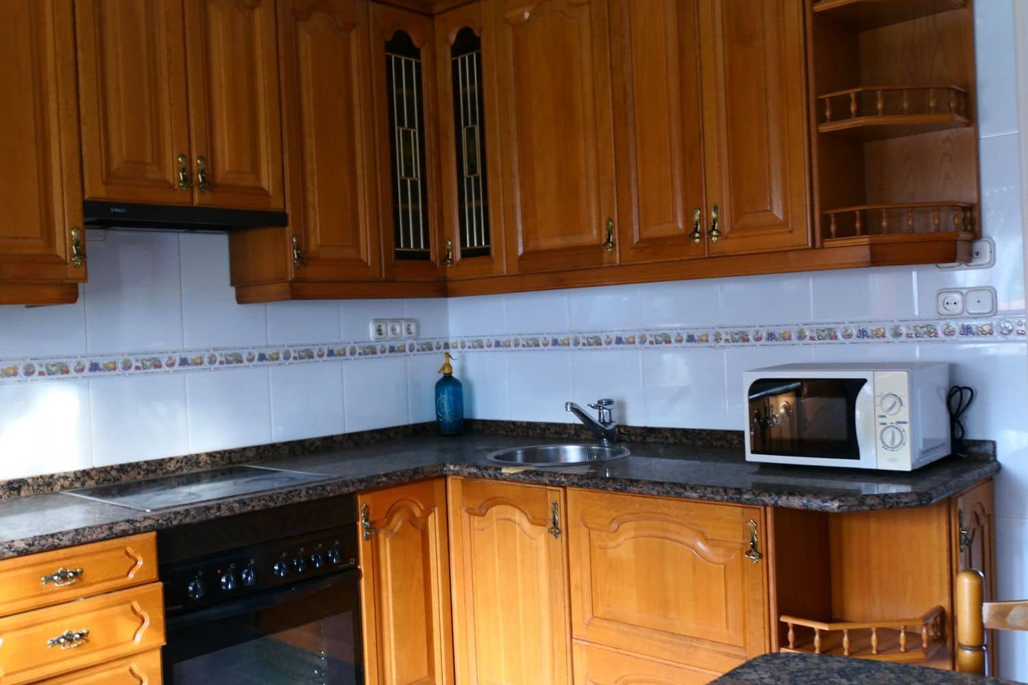 Chalet de 2 habitaciones en Gijón en venta con garaje - 400.000 € (Ref: 9658179)