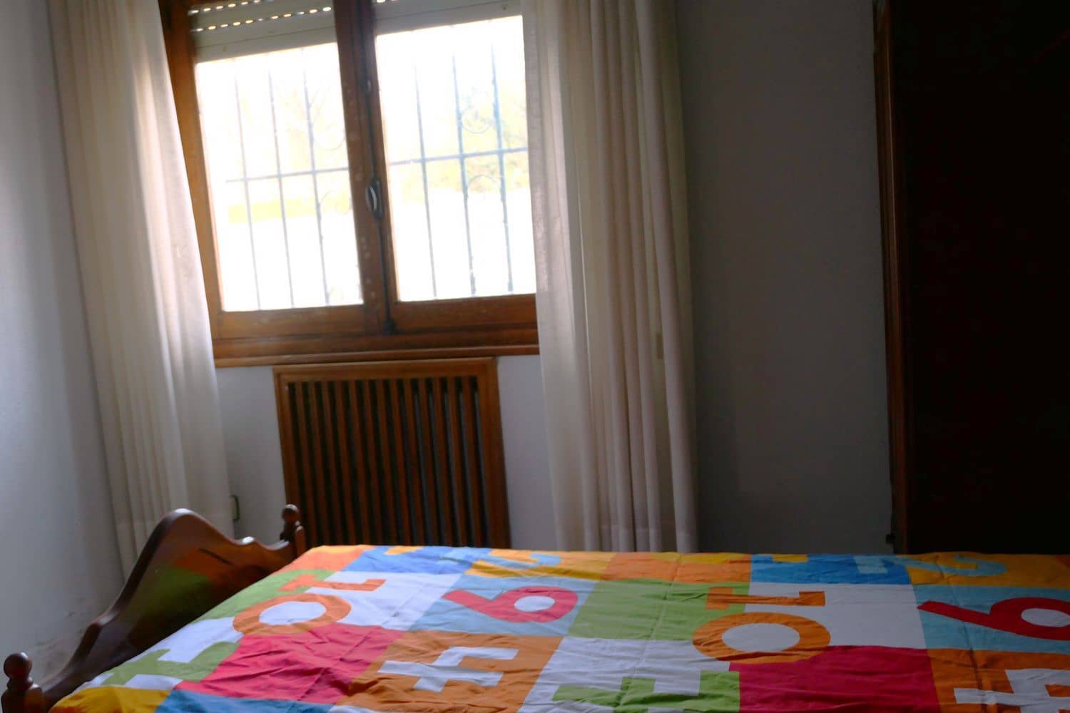 Chalet de 2 habitaciones en Gijón en venta con garaje - 400.000 € (Ref: 9658179)