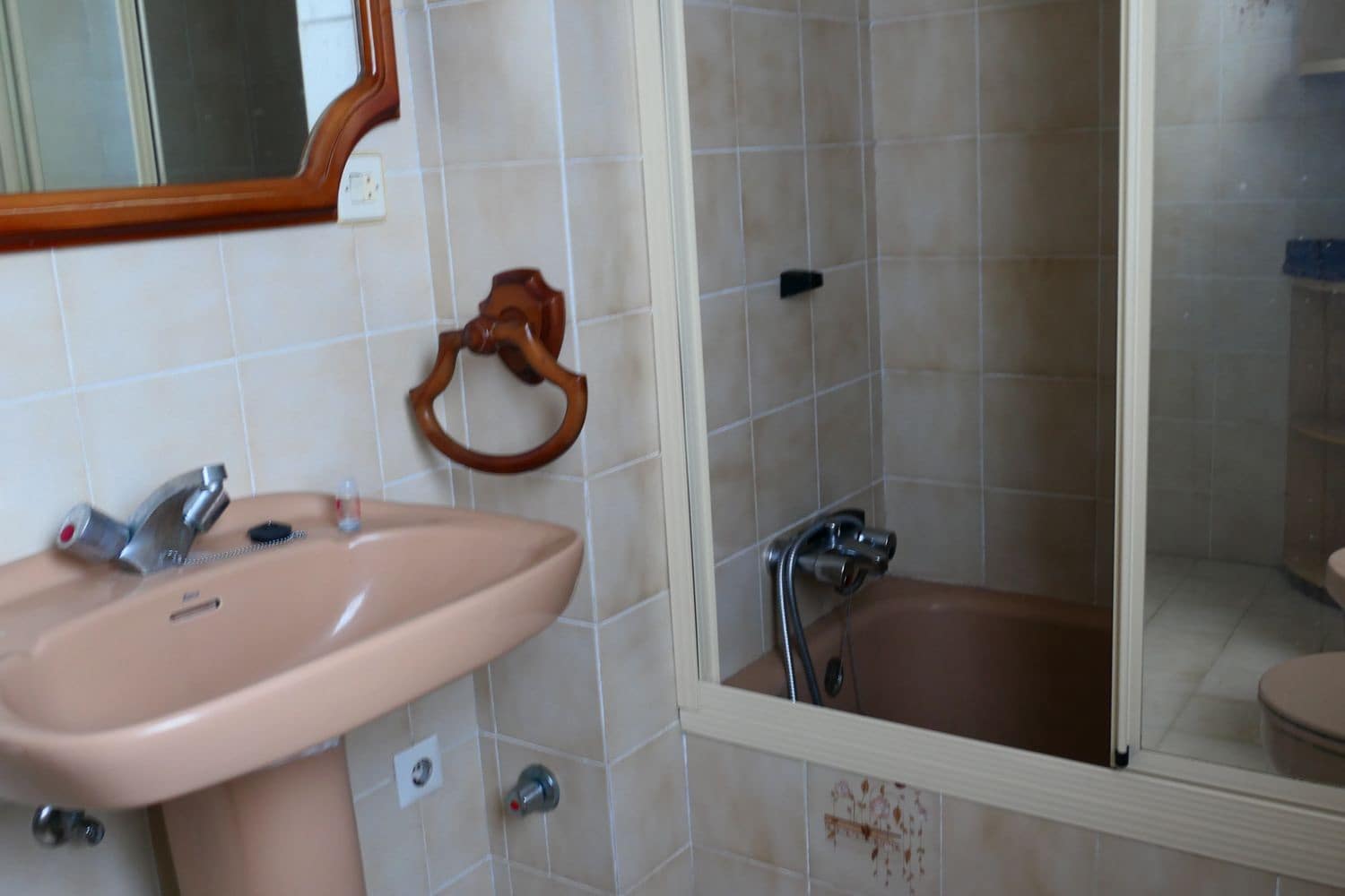 Chalet de 2 habitaciones en Gijón en venta con garaje - 400.000 € (Ref: 9658179)