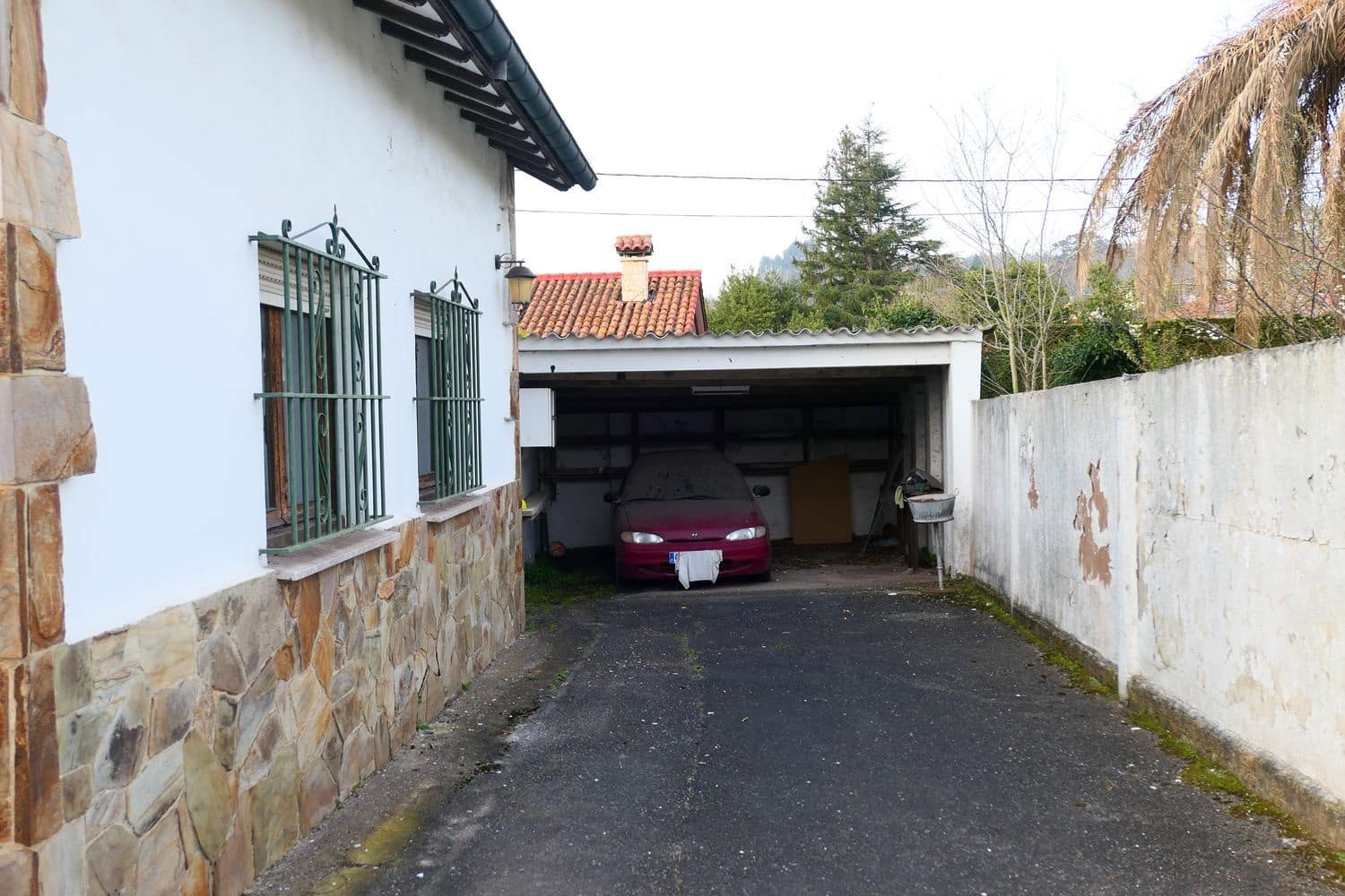 Chalet de 2 habitaciones en Gijón en venta con garaje - 400.000 € (Ref: 9658179)