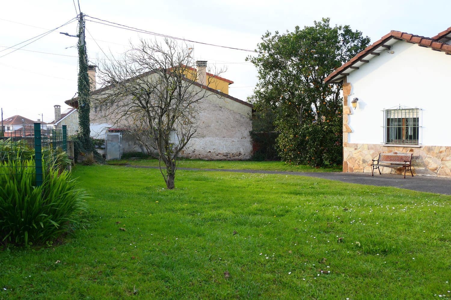 Chalet de 2 habitaciones en Gijón en venta con garaje - 400.000 € (Ref: 9658179)
