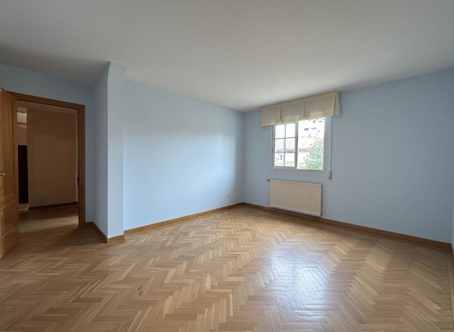 5 sypialnia Dom na sprzedaż w Las Rozas de Madrid z basenem garażem - 925 000 € (Ref: 9660829)