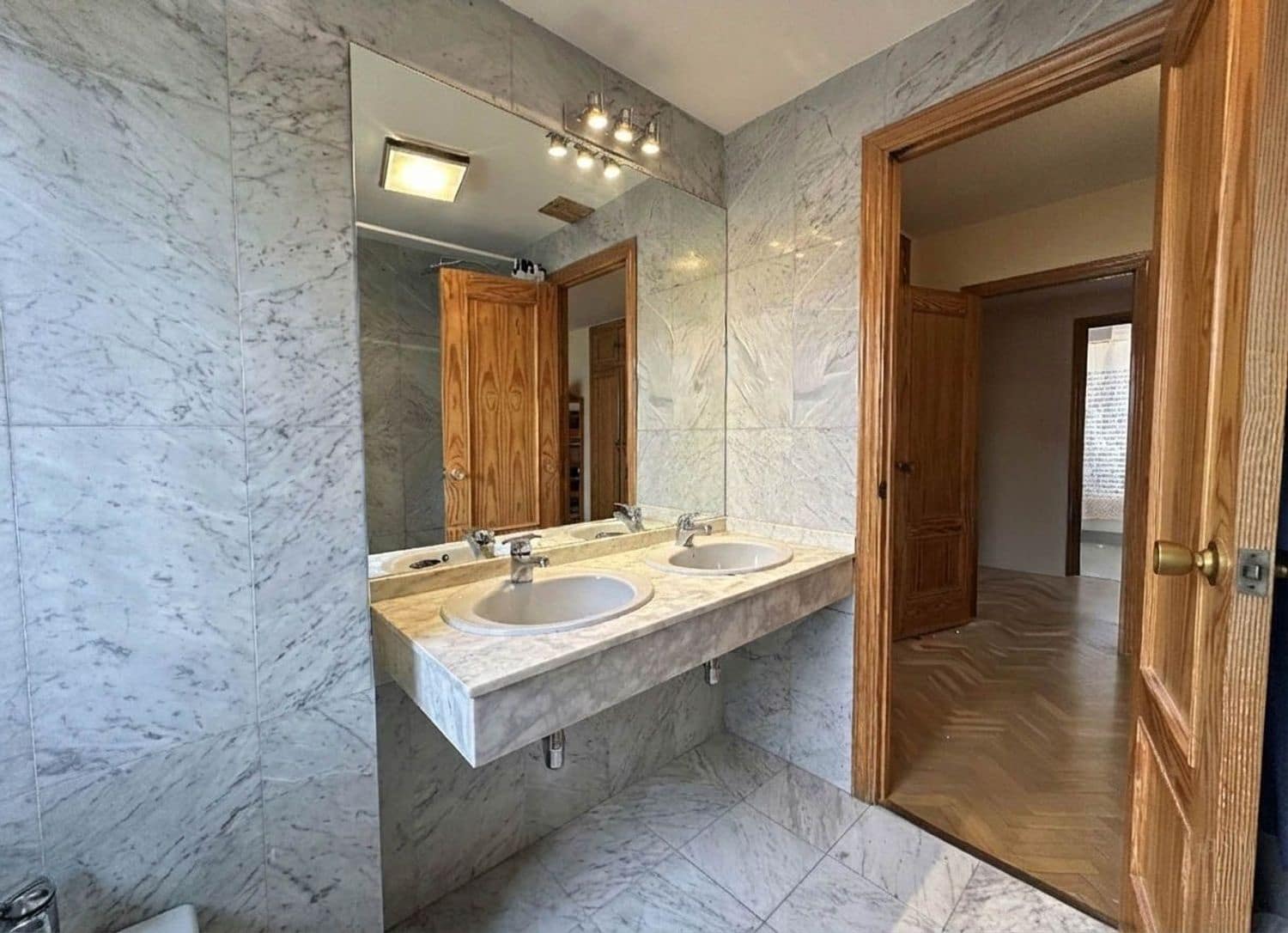 5 sypialnia Dom na sprzedaż w Las Rozas de Madrid z basenem garażem - 925 000 € (Ref: 9660829)