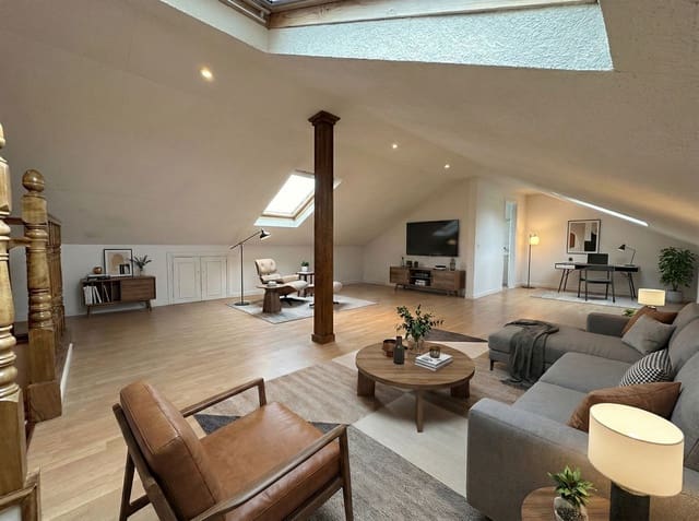 5 sypialnia Dom na sprzedaż w Las Rozas de Madrid z basenem garażem - 925 000 € (Ref: 9660829)