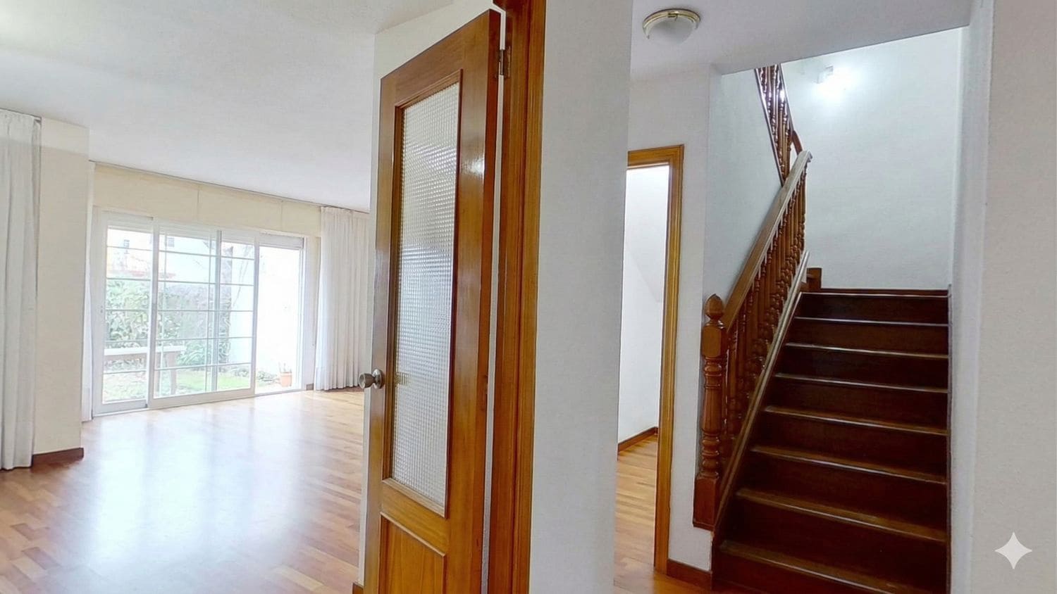 5 bedroom Townhouse for sale in Las Rozas de Madrid with pool garage - € 925,000 (Ref: 9660829)