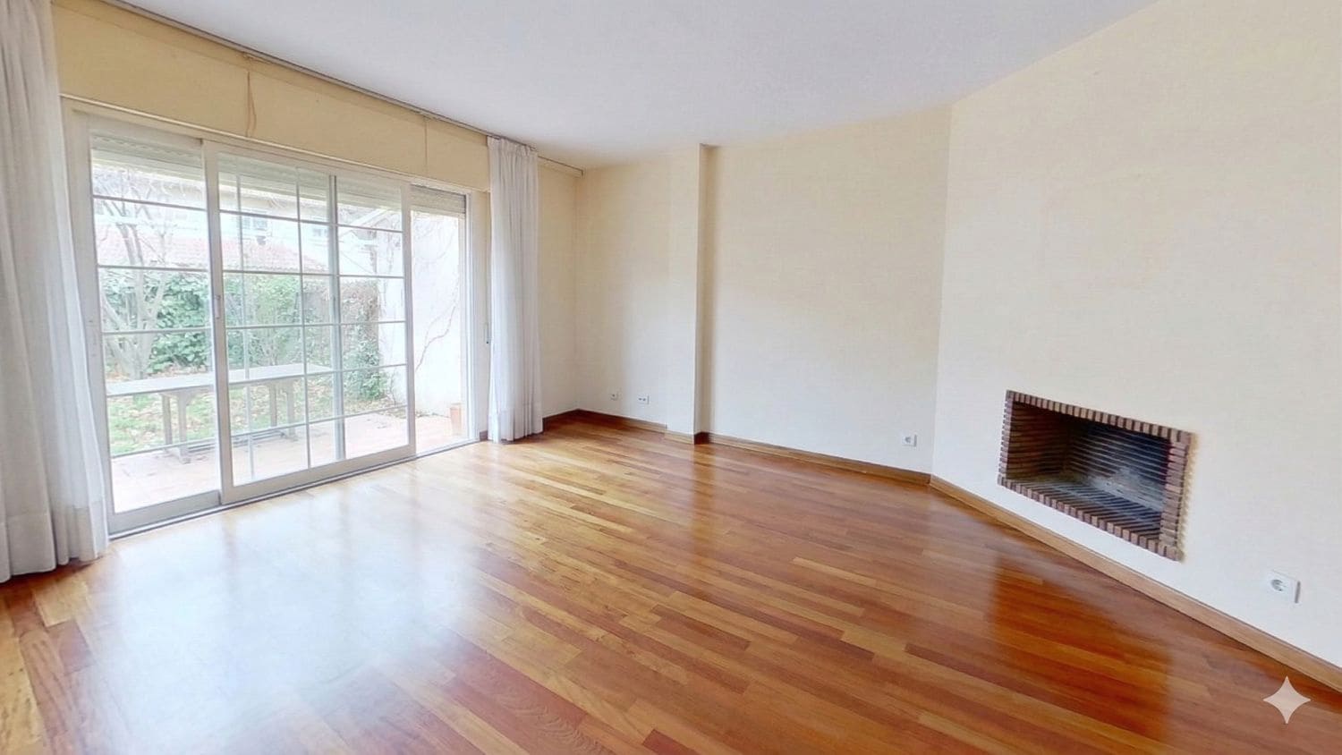 5 bedroom Townhouse for sale in Las Rozas de Madrid with pool garage - € 925,000 (Ref: 9660829)