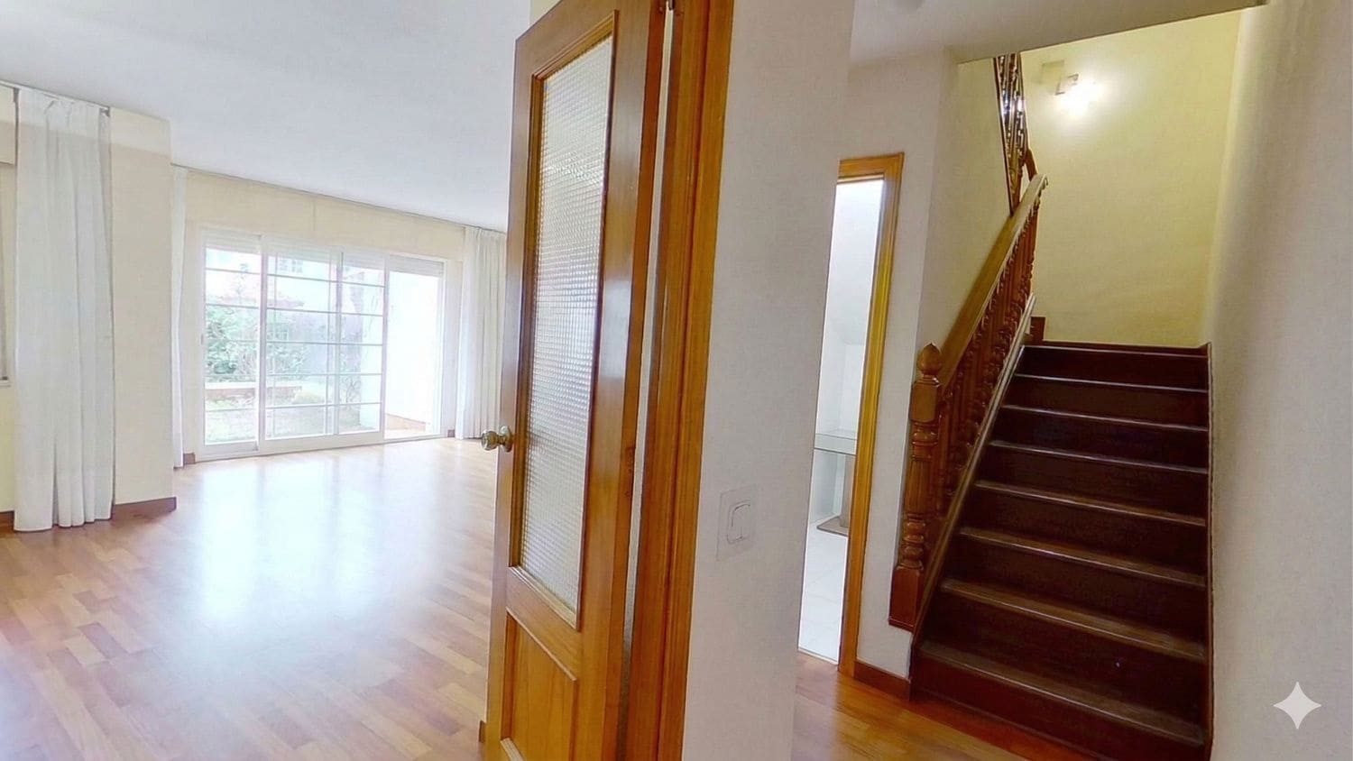 5 bedroom Townhouse for sale in Las Rozas de Madrid with pool garage - € 925,000 (Ref: 9660829)