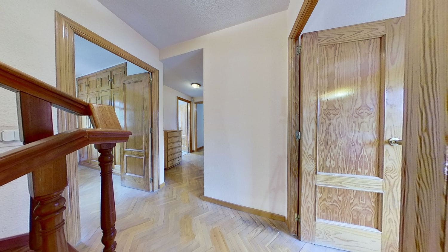 5 bedroom Townhouse for sale in Las Rozas de Madrid with pool garage - € 925,000 (Ref: 9660829)