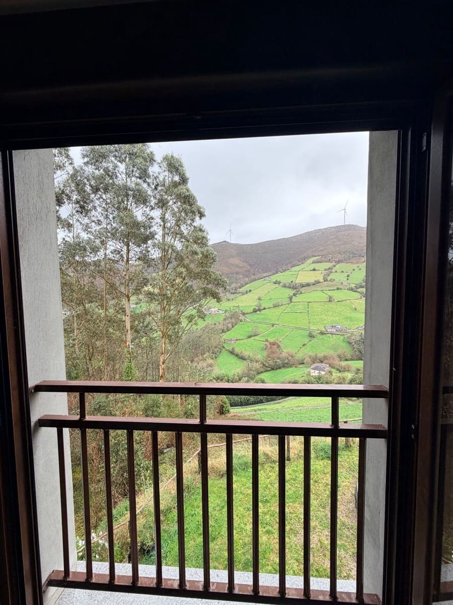 4 soveværelse Finca/Landehus til salg i Navia med garage - € 260.000 (Ref: 9660830)