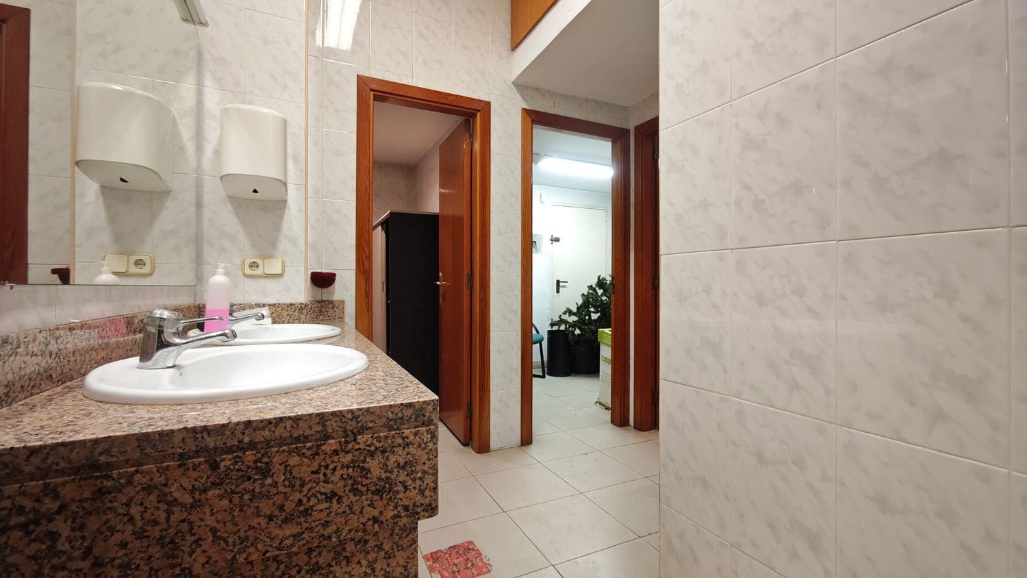 Commerciale in vendita in Gijon - 273.400 € (Rif: 9665694)