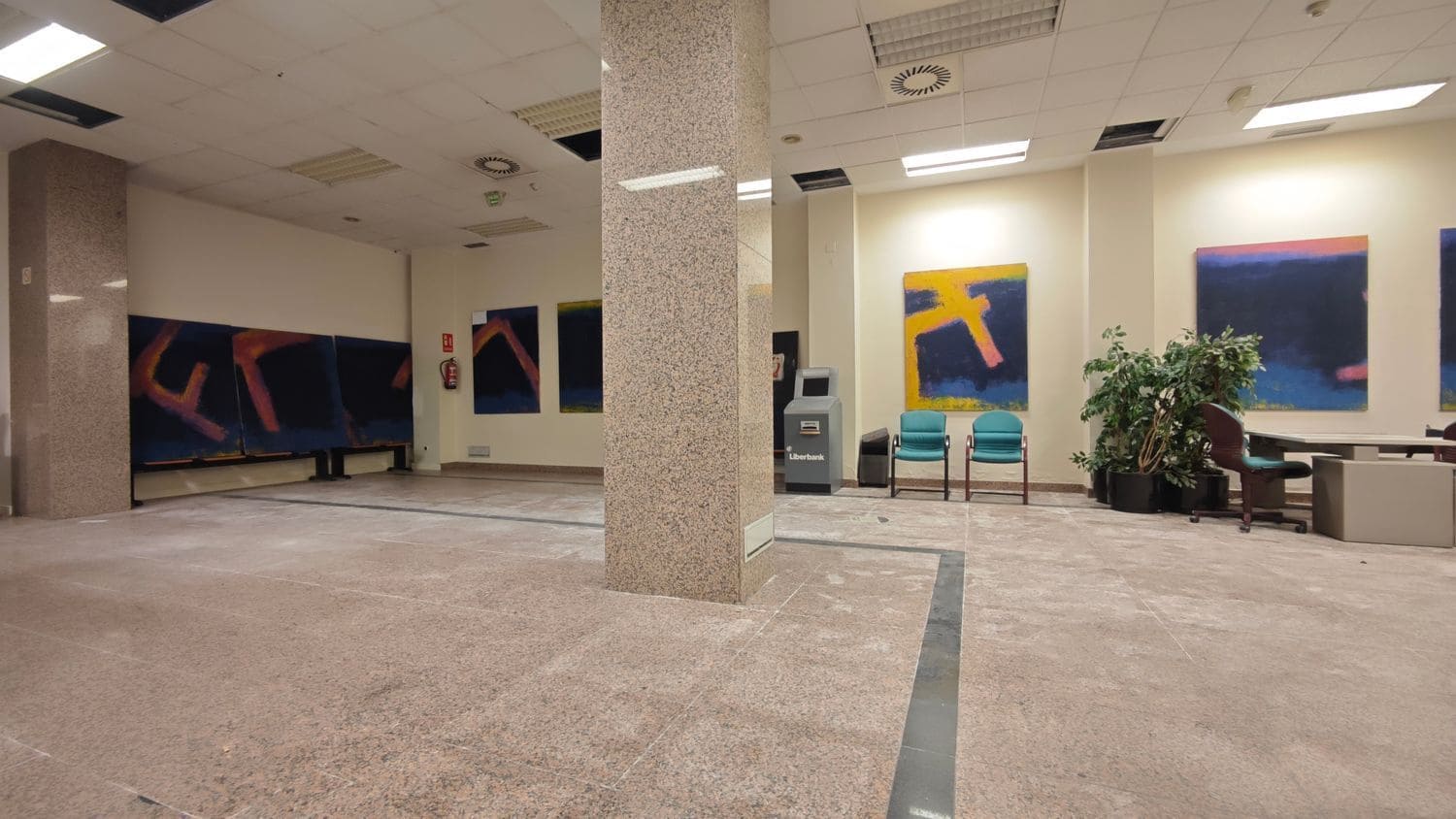 Commerciale in vendita in Gijon - 273.400 € (Rif: 9665694)