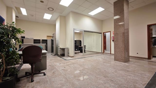 Local Commercial à vendre à Centro Urbano, Gijón - 273 400 € (Ref: 9665694)