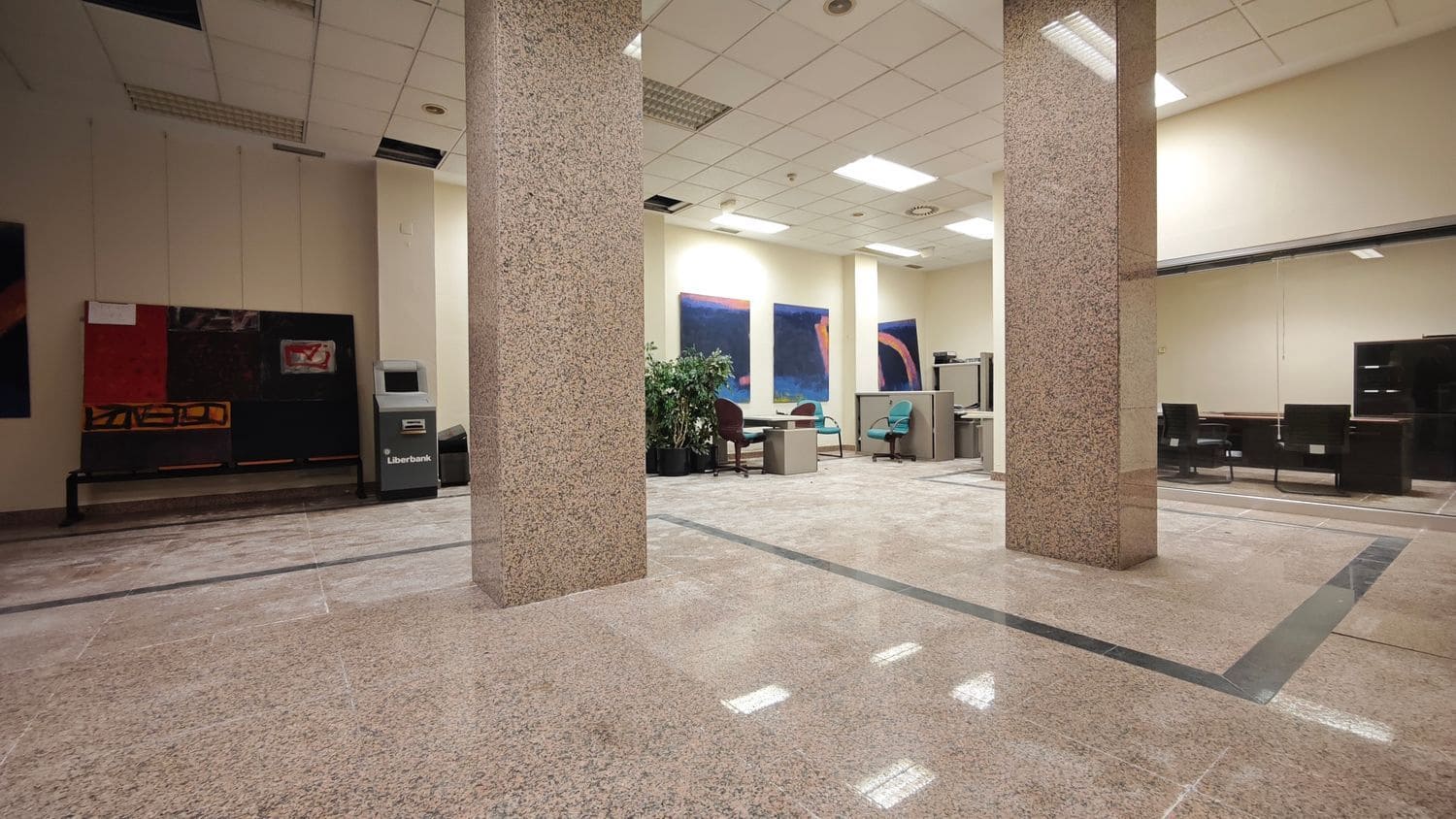 Commerciale in vendita in Gijon - 273.400 € (Rif: 9665694)