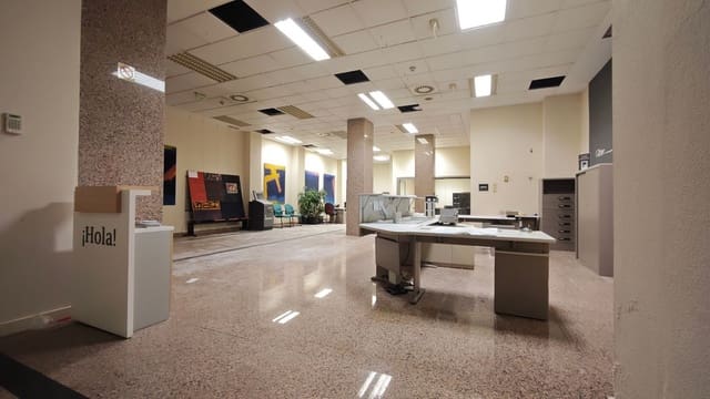 Local Commercial à vendre à Centro Urbano, Gijón - 273 400 € (Ref: 9665694)