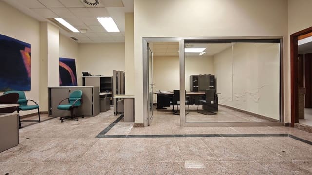 Local Commercial à vendre à Centro Urbano, Gijón - 273 400 € (Ref: 9665694)