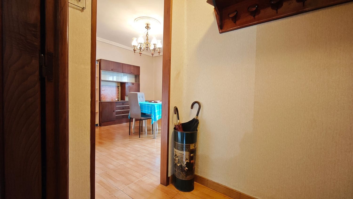 3 Zimmer Apartment zu verkaufen in Oviedo mit Garage - 59.000 € (Ref: 9676798)