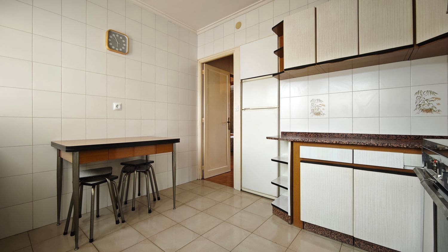 3 Zimmer Apartment zu verkaufen in Oviedo mit Garage - 59.000 € (Ref: 9676798)