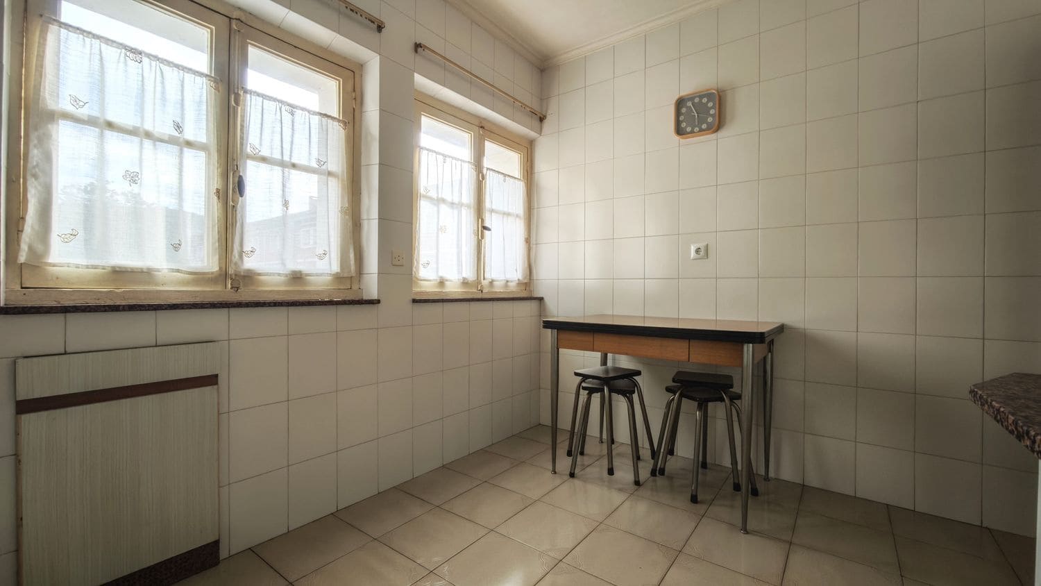 3 Zimmer Apartment zu verkaufen in Oviedo mit Garage - 59.000 € (Ref: 9676798)