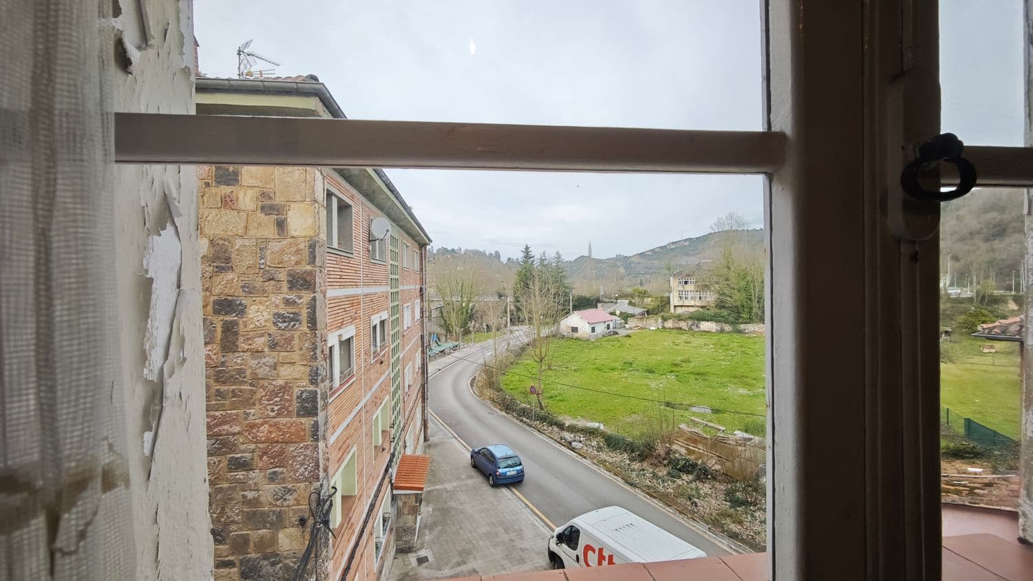 3 Zimmer Apartment zu verkaufen in Oviedo mit Garage - 59.000 € (Ref: 9676798)