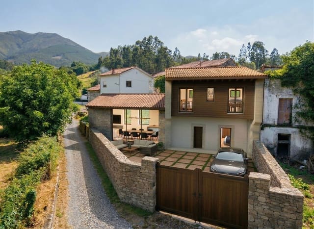 Casa de 3 habitaciones en Ribadesella en venta con piscina garaje - 85.000 € (Ref: 9676799)