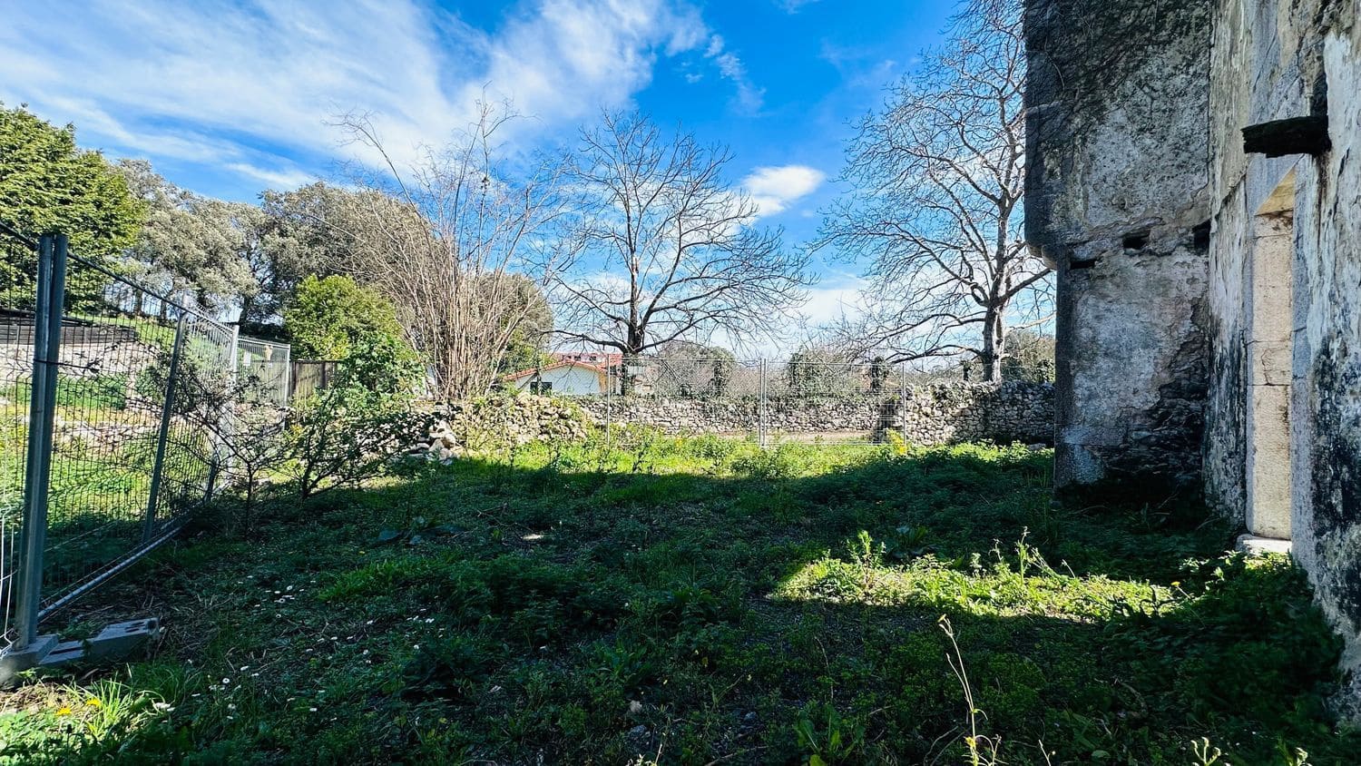 Casa de 3 habitaciones en Ribadesella en venta con piscina garaje - 85.000 € (Ref: 9676799)