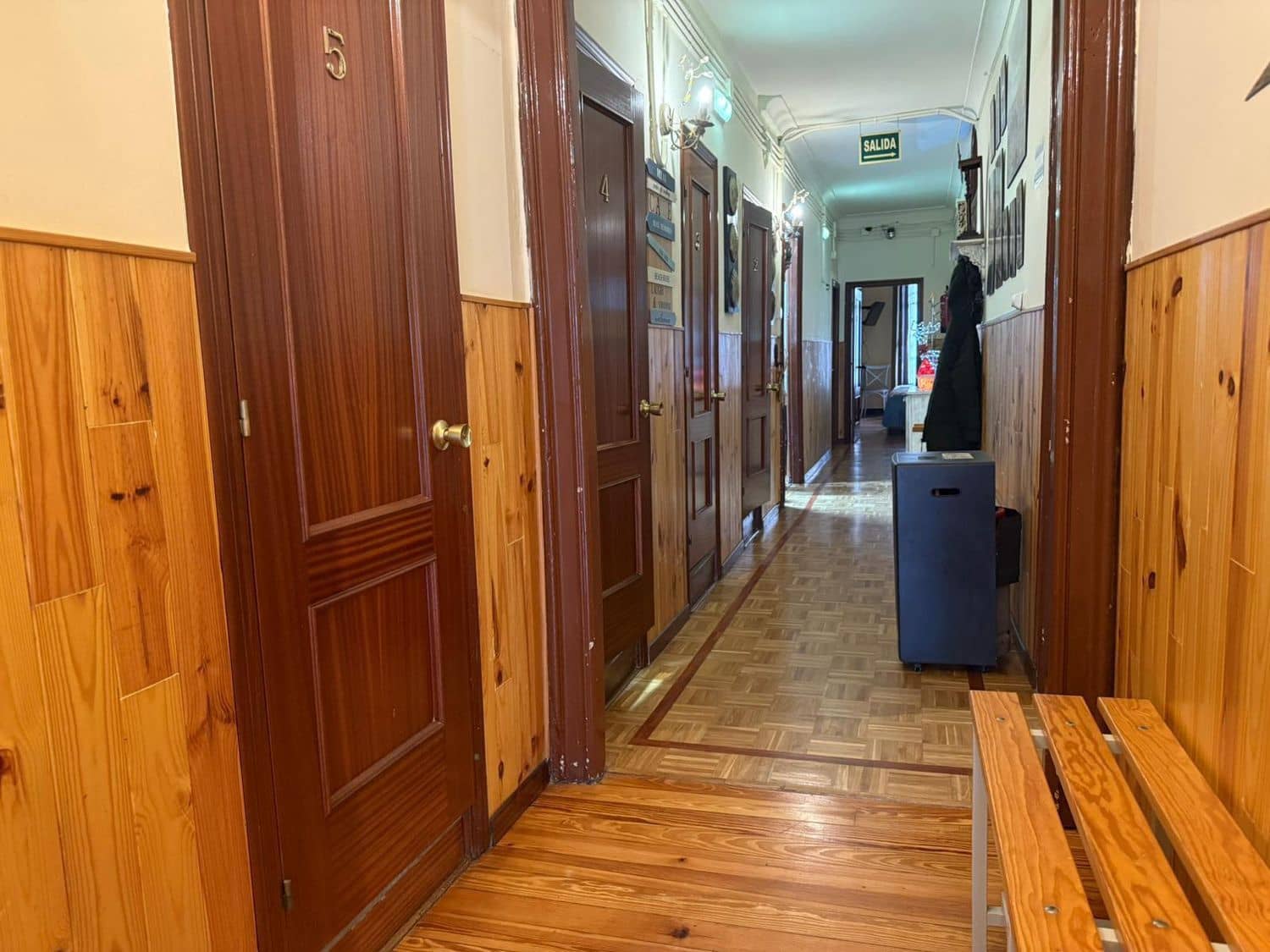 Apartamento de 6 habitaciones en Avilés en venta con garaje - 339.900 € (Ref: 9682225)