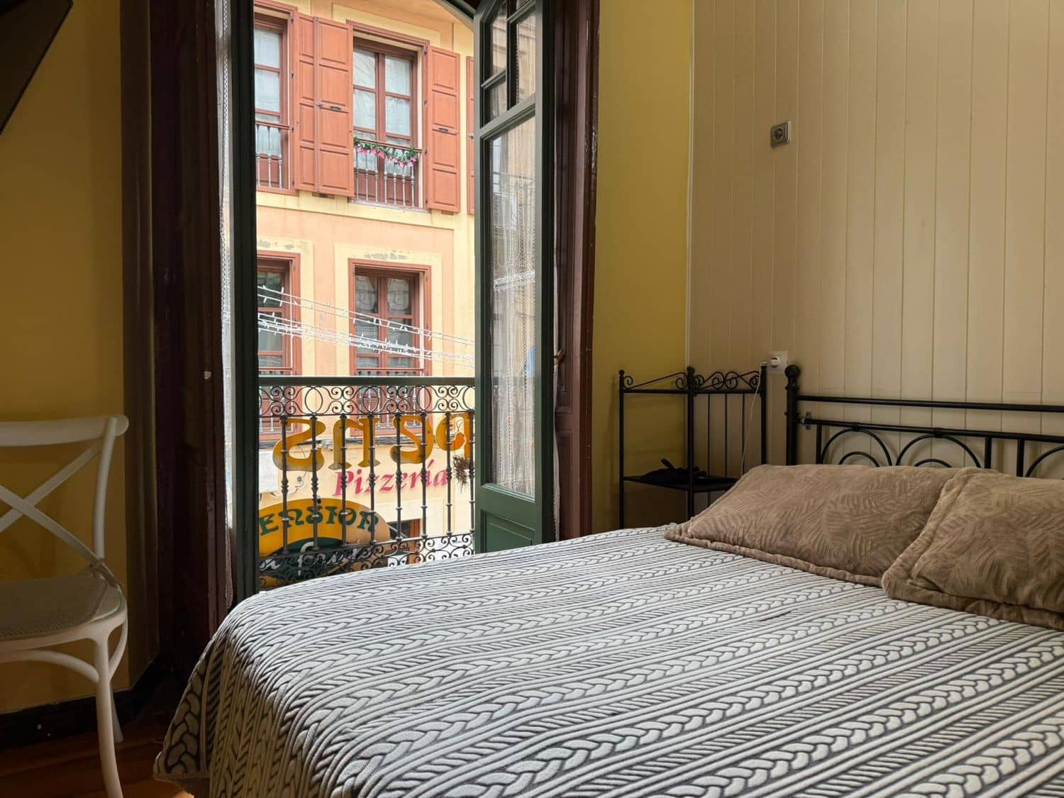 Apartamento de 6 habitaciones en Avilés en venta con garaje - 339.900 € (Ref: 9682225)