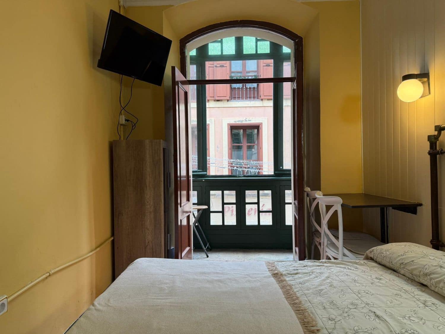 Apartamento de 6 habitaciones en Avilés en venta con garaje - 339.900 € (Ref: 9682225)