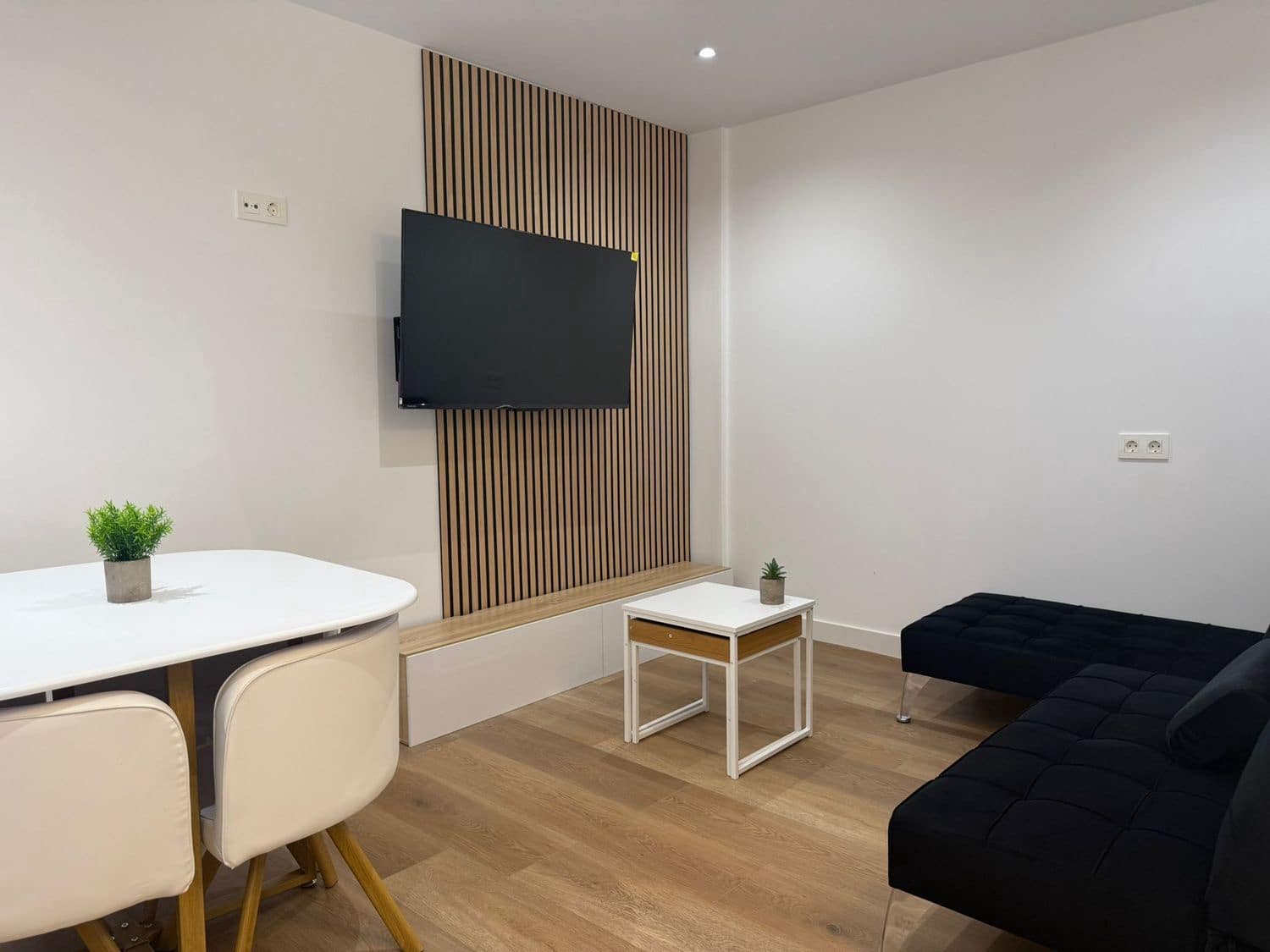 Apartamento de 2 habitaciones en Gijón en venta con garaje - 255.000 € (Ref: 9682226)