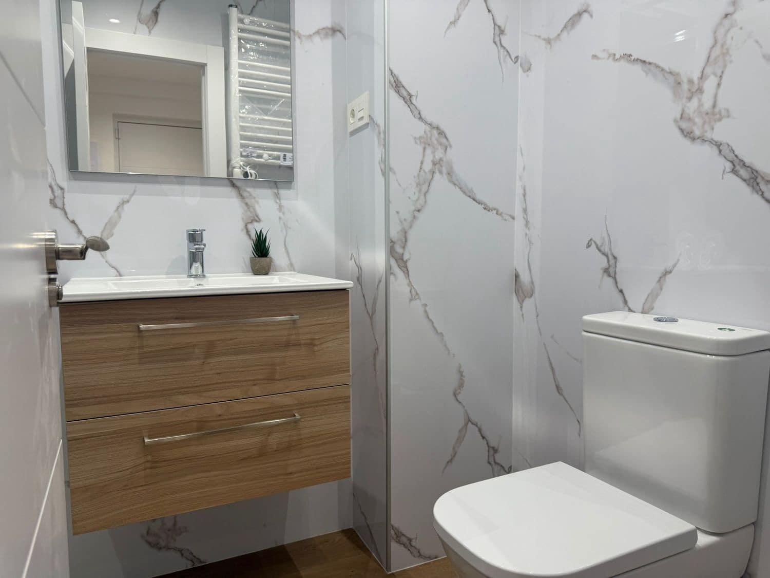 Apartamento de 2 habitaciones en Gijón en venta con garaje - 255.000 € (Ref: 9682226)