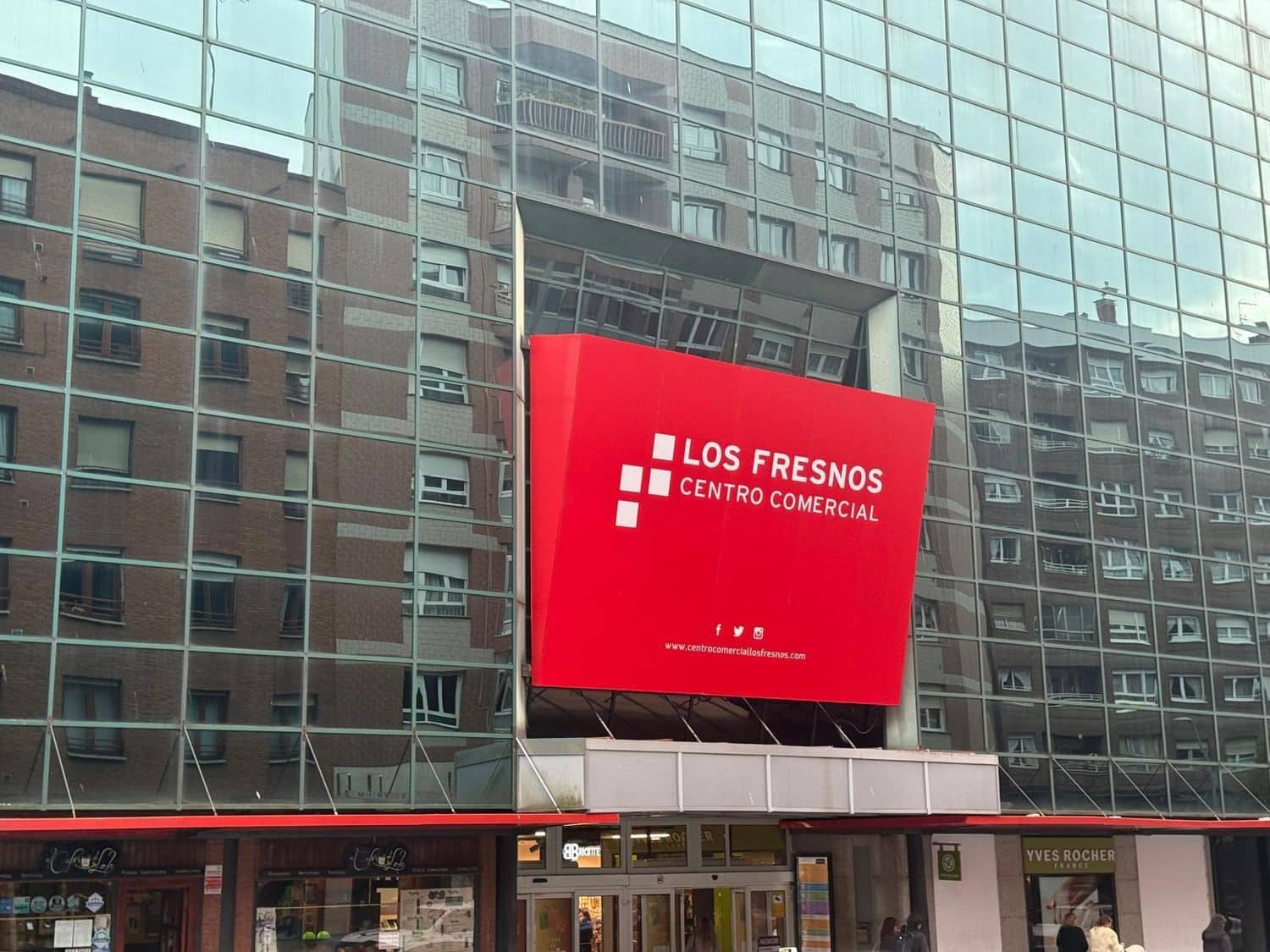 Local Comercial en Gijón en venta - 48.000 € (Ref: 9682227)