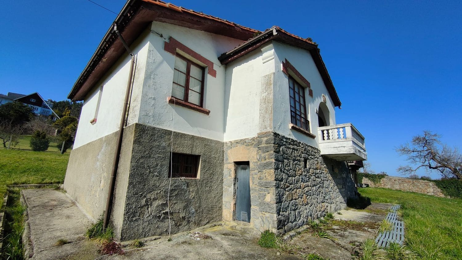 3 bedroom Villa for sale in Castrillon with garage - € 415,000 (Ref: 9684114)