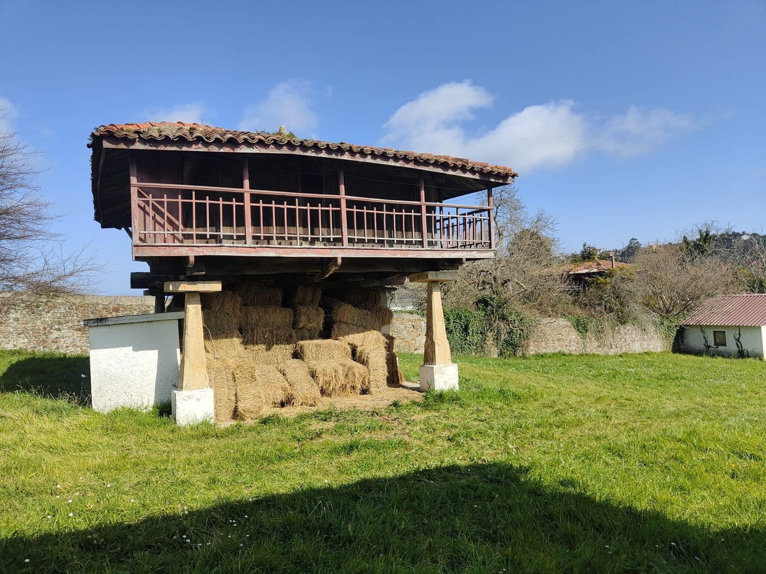 3 bedroom Villa for sale in Castrillon with garage - € 415,000 (Ref: 9684114)