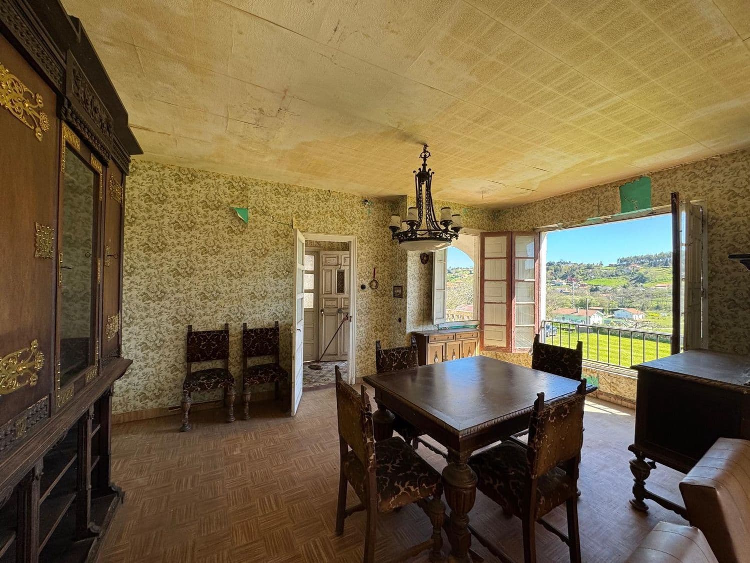 3 bedroom Villa for sale in Castrillon with garage - € 415,000 (Ref: 9684114)