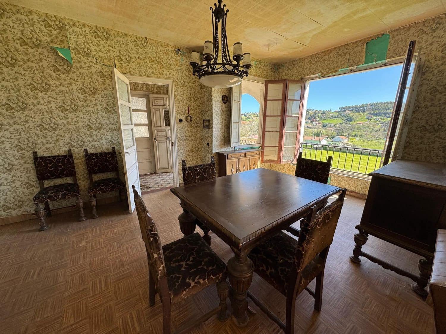 3 bedroom Villa for sale in Castrillon with garage - € 415,000 (Ref: 9684114)