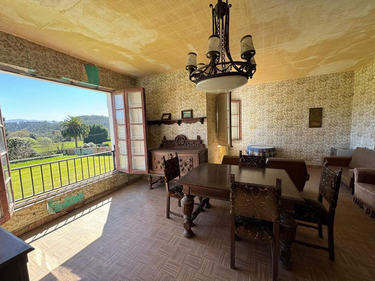 3 bedroom Villa for sale in Castrillon with garage - € 415,000 (Ref: 9684114)