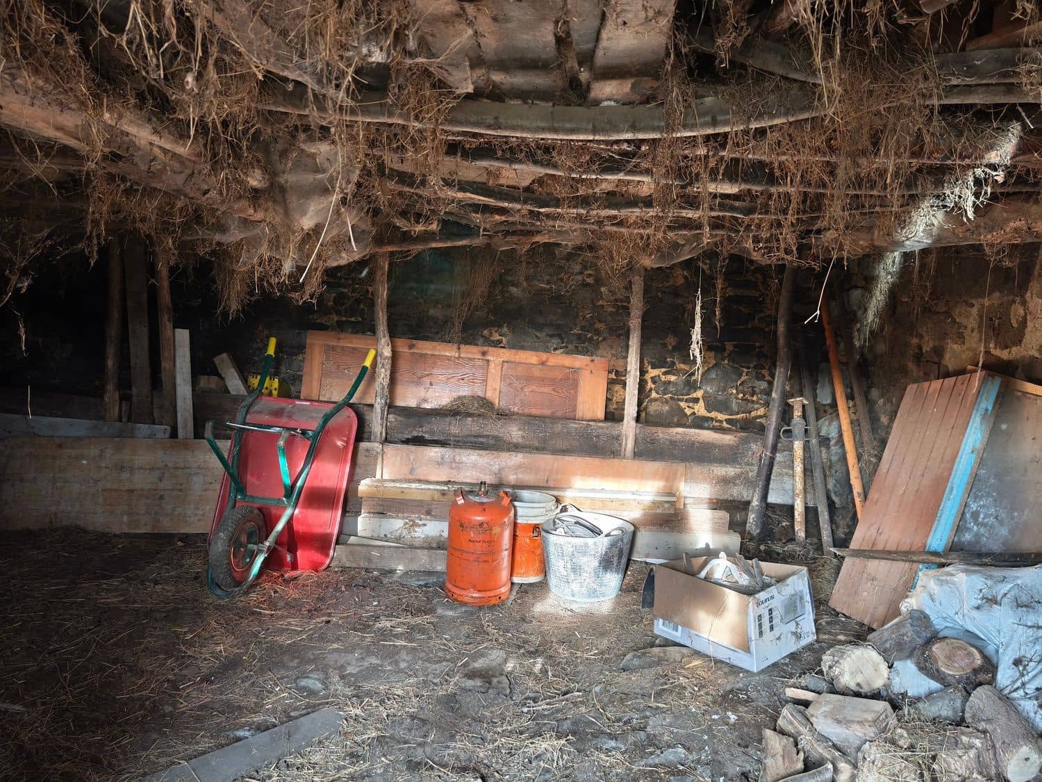 Finca/Country House for sale in San Martin del Rey Aurelio with garage - € 34,000 (Ref: 9685941)