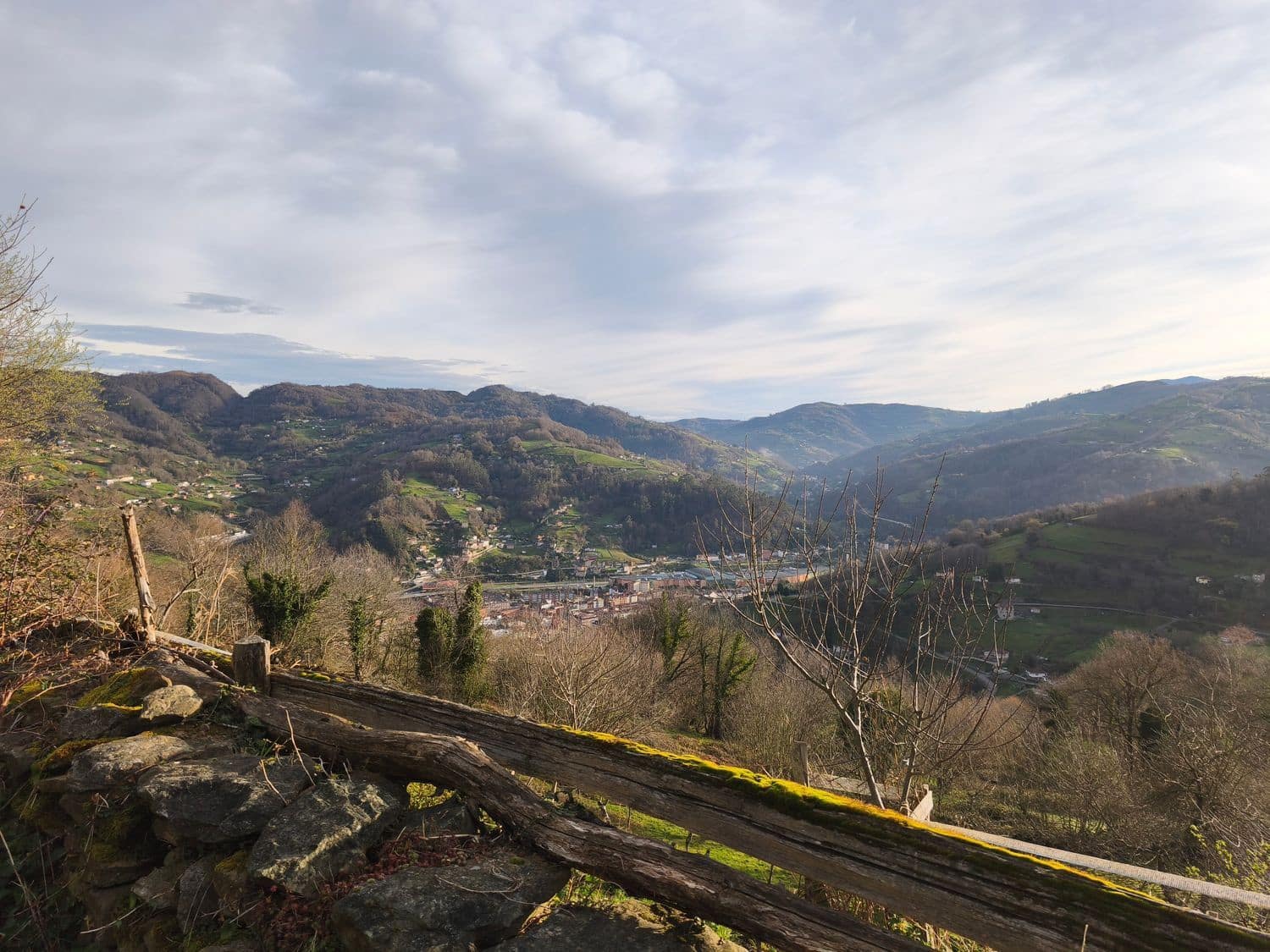 Finca/Country House for sale in San Martin del Rey Aurelio with garage - € 34,000 (Ref: 9685941)