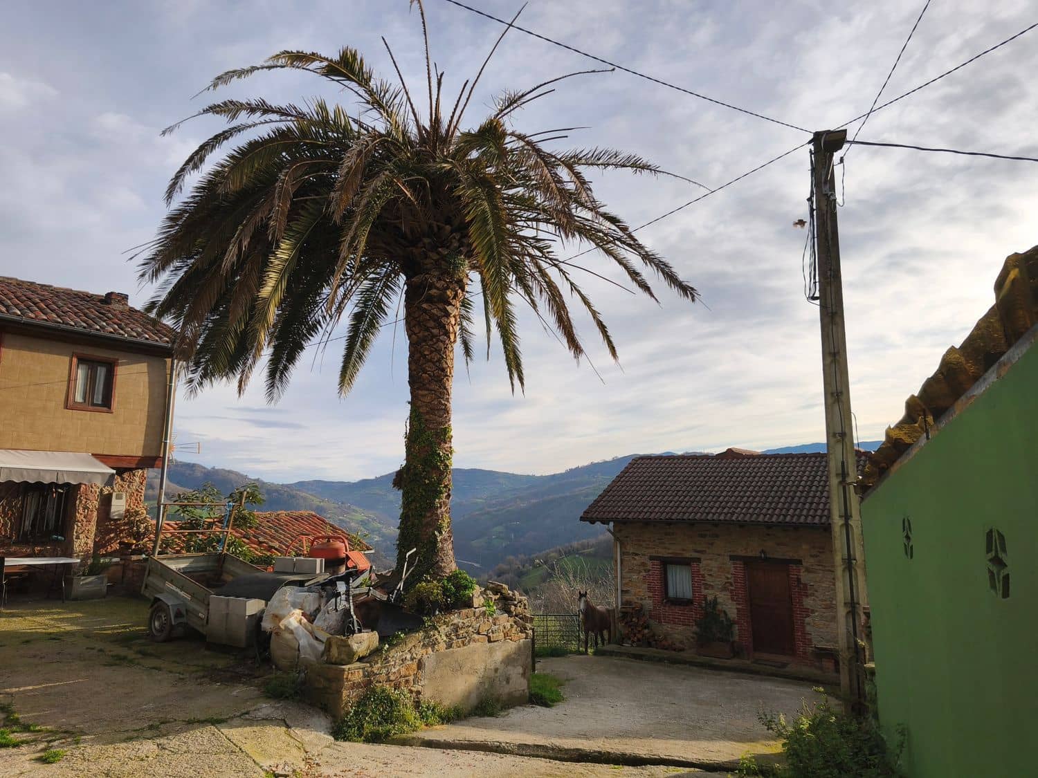 Finca/Country House for sale in San Martin del Rey Aurelio with garage - € 34,000 (Ref: 9685941)