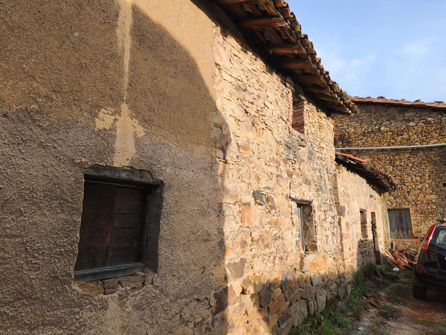 Finca/Country House for sale in San Martin del Rey Aurelio with garage - € 34,000 (Ref: 9685941)