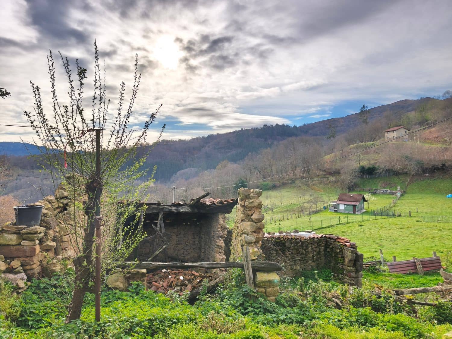 Finca/Country House for sale in San Martin del Rey Aurelio with garage - € 34,000 (Ref: 9685941)