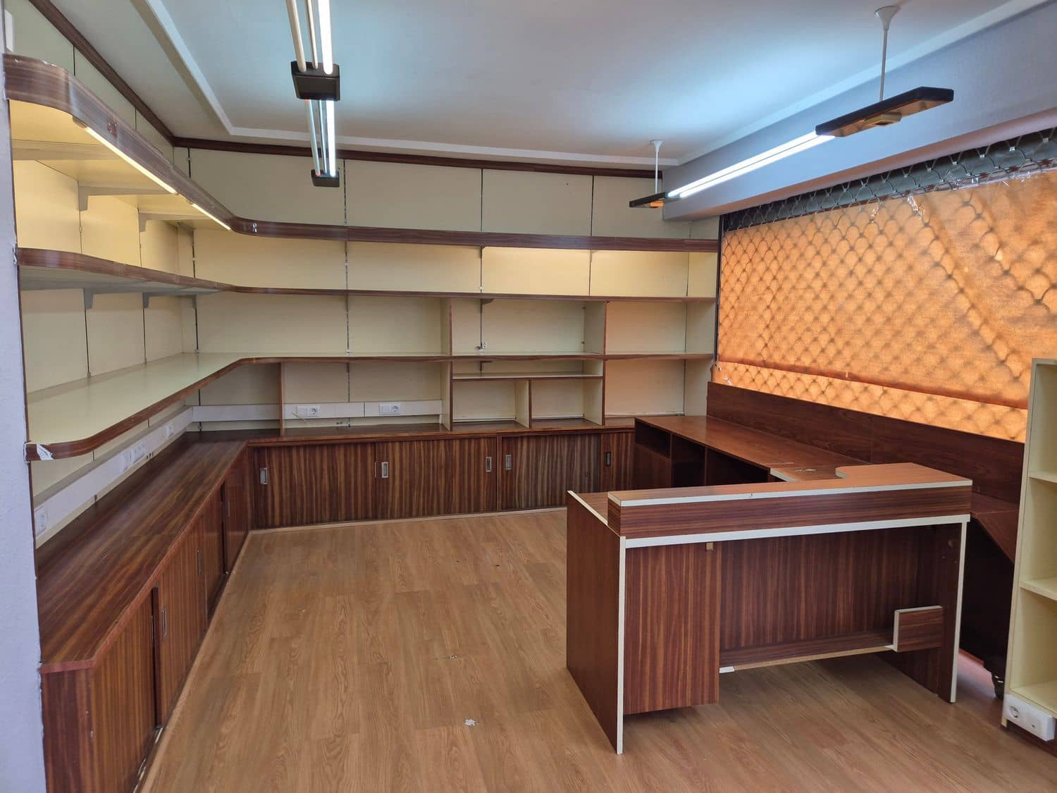 Kommersiell att hyra i Gijon - 850 € (Ref: 9685942)