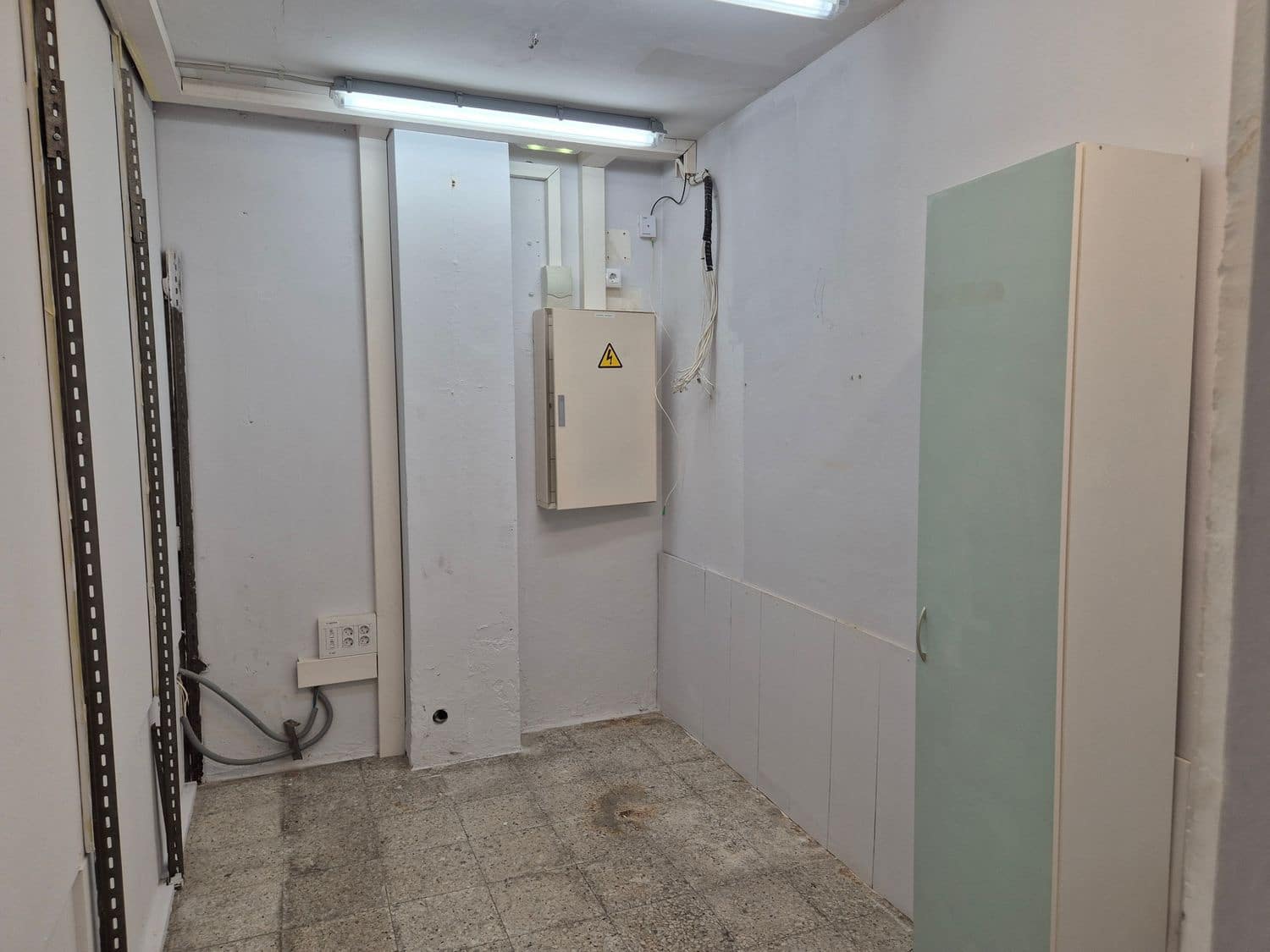 Kommersiell att hyra i Gijon - 850 € (Ref: 9685942)