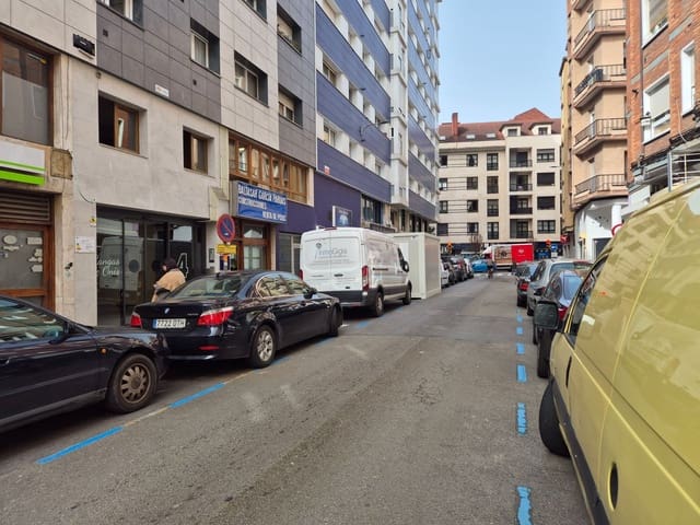 Kommersiell att hyra i Centro Urbano, Gijón - 850 € (Ref: 9685942)