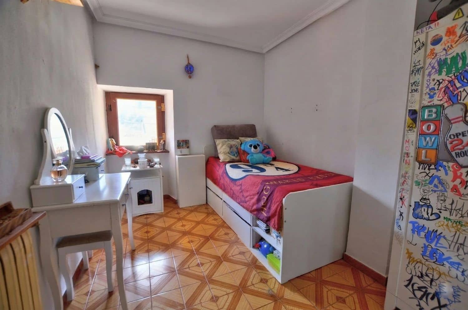 6 bedroom Finca/Country House for sale in Lena with garage - € 168,000 (Ref: 9694738)