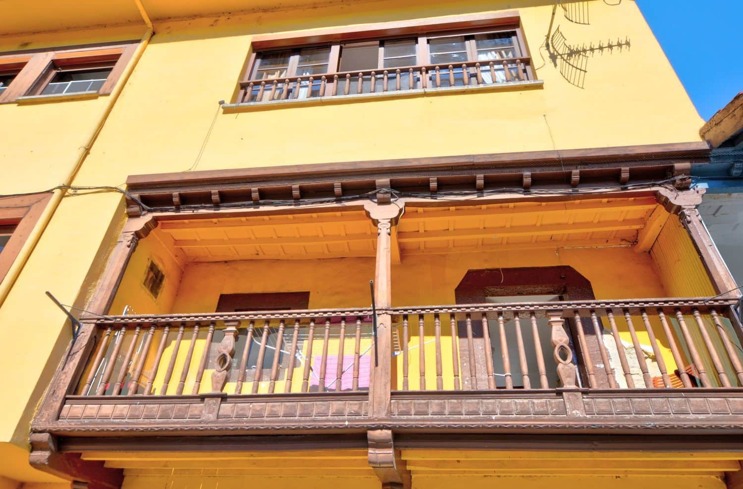 6 bedroom Finca/Country House for sale in Lena with garage - € 168,000 (Ref: 9694738)