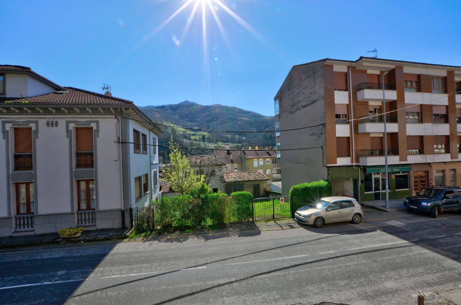 6 bedroom Finca/Country House for sale in Lena with garage - € 168,000 (Ref: 9694738)