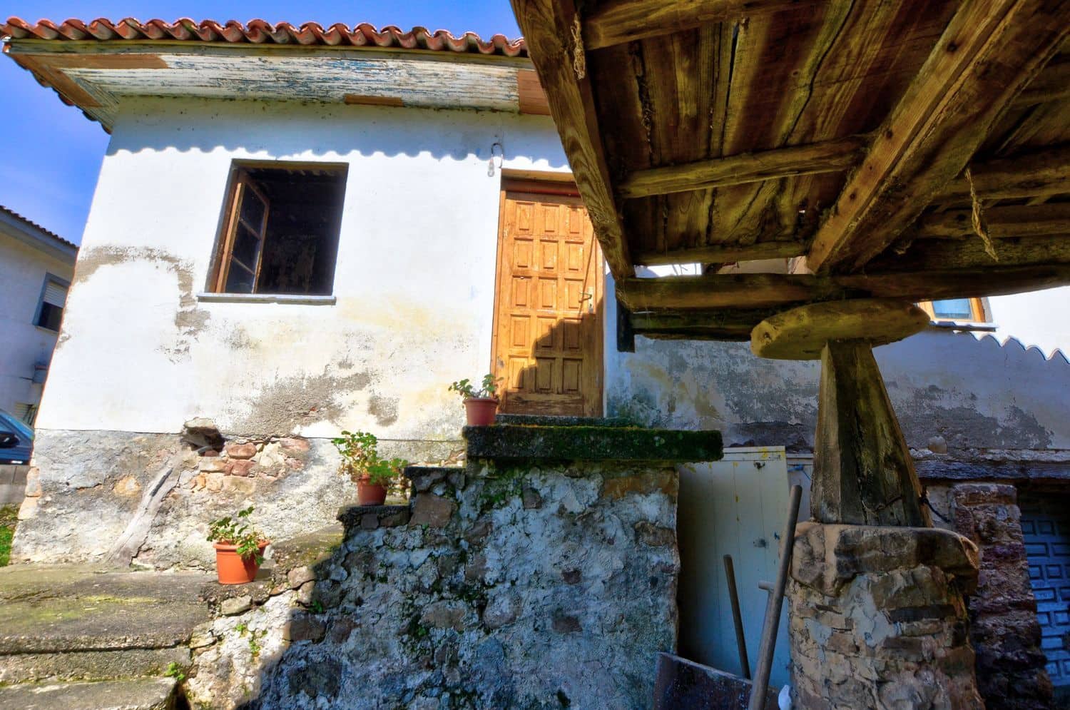 2 bedroom Finca/Country House for sale in Tineo with garage - € 80,000 (Ref: 9694739)