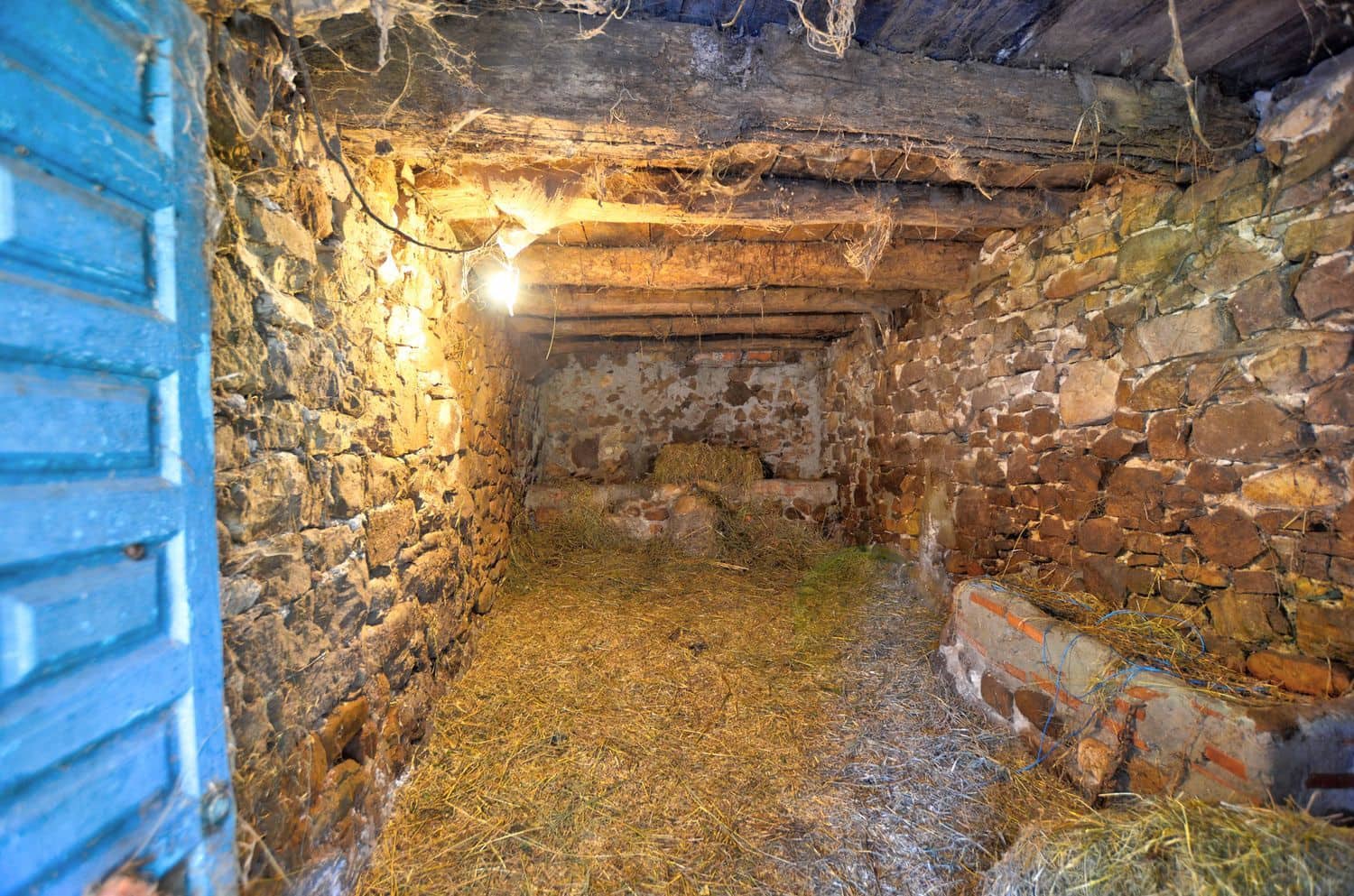 2 bedroom Finca/Country House for sale in Tineo with garage - € 80,000 (Ref: 9694739)